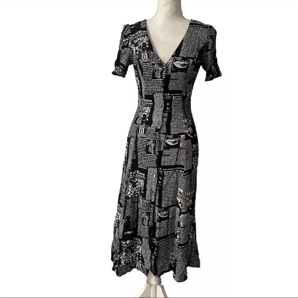 Reformation Sz 6 Locklin Newsprint Maxi Dress Button Down Front Floral Back Tie
